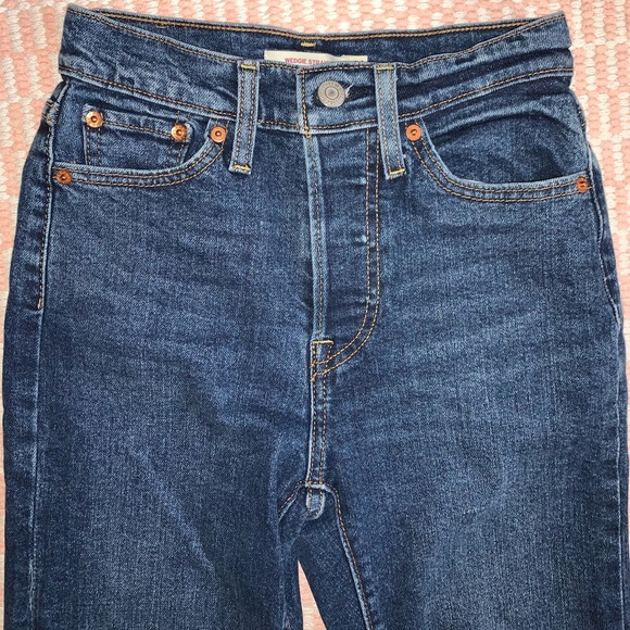 Levis Wedgie Straight Size 24 Distressed Dark Wash Button Fly Jeans - Picture 3 of 11